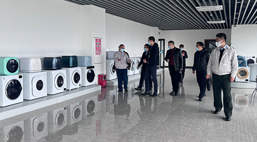 分享交流！鶴山市領(lǐng)導(dǎo)以及書記一同到訪金環(huán)電器