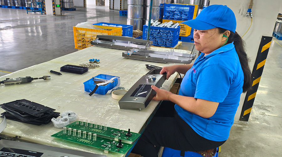 品質(zhì)源于嚴苛測試，金環(huán)電器的實驗室保障