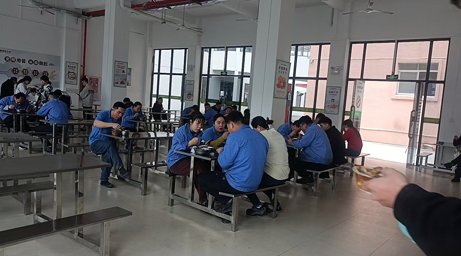 金環(huán)食堂，美味與關(guān)懷的港灣