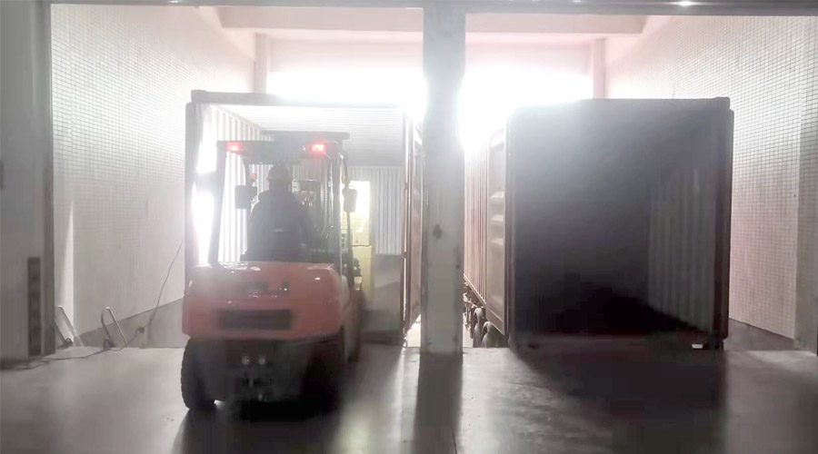 齊心協(xié)力為客戶！春節(jié)期間金環(huán)電器人員加班加點(diǎn)發(fā)貨